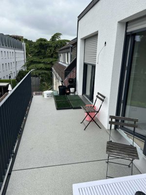 Stilvolle, neuwertige 5-Zimmer-Wohnung mit Balkon in Münster
