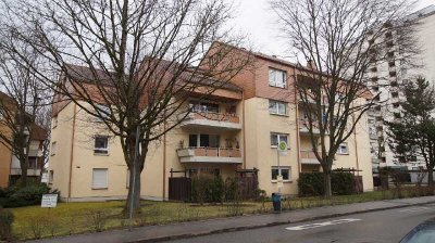 Großzügige 3,5 Zimmer-ETW mit Dachterrasse