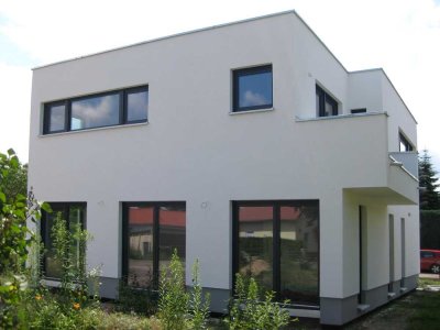 geräumiges modernes Haus in toller Lage