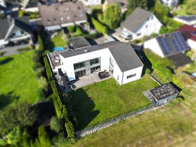 Design trifft Komfort: Lichtdurchflutetes Traumhaus in Steinhagen