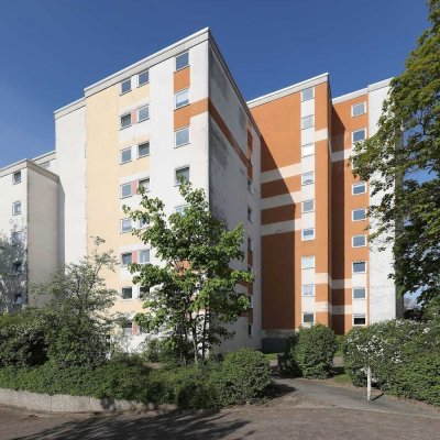 Gut geschnittene 2-Zimmer-Wohnung mit Balkon // 6.OG mitte