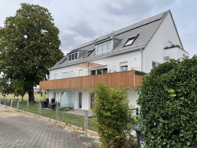 Neubau, Erstbezug mit EBK: Geschmackvolle 3-Raum-Erdgeschosswohnung mit geh. Innenausstattung