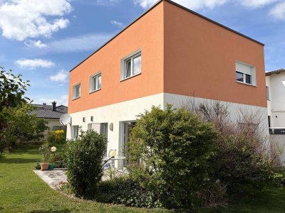 Wohnen mitten im Leben – kompaktes Haus in Top-Lage