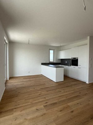 NEUBAU: Großzügiges 3-Zimmer-Penthouse mit Dachterrasse und Einbauküche