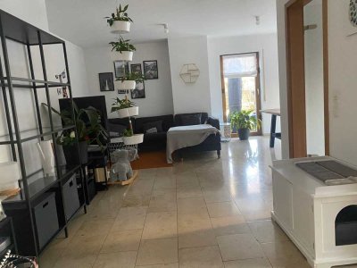 Schwieberdingen-wunderschöne 3 Zi-Whg mit EBK an junges Paar zu vermieten