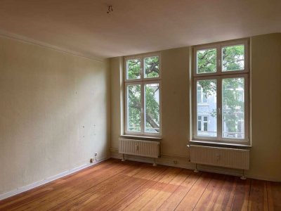 Renovierungsbedürftige Altbauwohnung in Alsternähe ++ courtagefrei ++