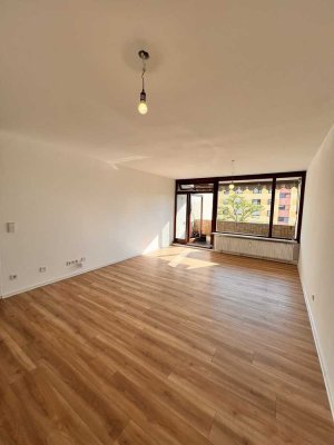 Erstbezug nach Sanierung | 94 m² | 3 Zimmer | Balkon | TG-Stellplatz | Aufzug