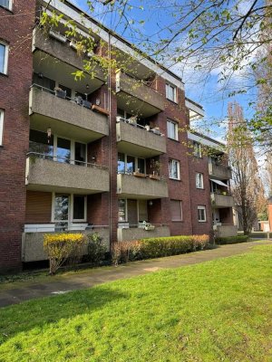* Frisch saniert * Helle 2-Zimmer Wohnung mit Balkon in Duisburg-Hamborn inkl. Einbauküche