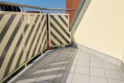 helle 3-Zimmer-Wohnung im Dachgeschoss / Wohnpark am Kuschelhain * PKW-Stellplatz