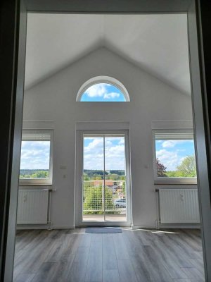 Helle 1-Zimmer-Dach-Wohnung mit grossem Balkon in Mittenwalde OT Motzen