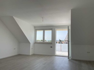 Erstbezug nach Kernsanierung, Ansprechende 3-Zimmer-DG-Wohnung mit Balkon in Kölleda