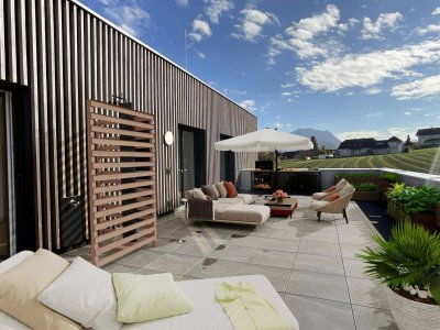 ERSTBEZUG &amp; PROVISIONSFREI - Mit Lift zwischen EG und OG! 4 Zimmer, 2 Terrassen &amp; Garten! UNMÖBLIERT (W23)