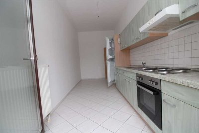 +schöne 4-raum Wohnung im Neundorf+