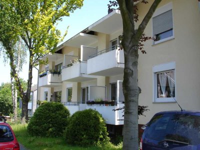 Helle, individuelle Dachgeschoss-Wg m. 2 Terassen