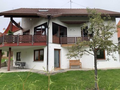 Erstbezug nach Sanierung mit Einbauküche und Terrasse:  2-Zimmer-Wohnung (60 qm) in Gruibingen