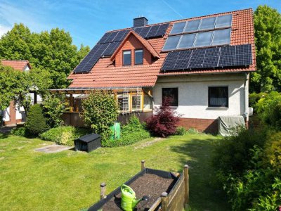 Gepflegtes, sehr stattliches Wohnhaus in ansprechender Wohnlage Baunatal-Leiselfeld