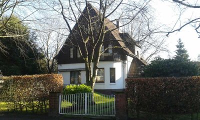 VERKAUFT! Villa Centum! Gründerzeit-Villa im grünen HH-MEIENDORF sucht Liebhaber