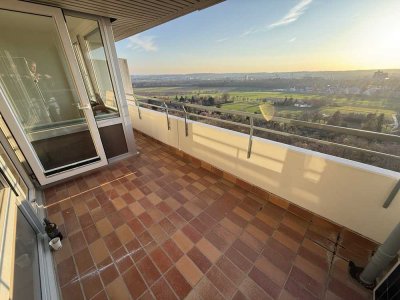 Helle 3,5-Zimmer Wohnung im 21. OG mit Balkon in Stuttgart-Asemwald