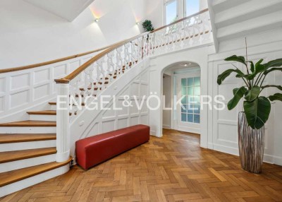 EXKLUSIVE STADTVILLA  MIT HISTORISCHEM FLAIR UND MODERNEM LUXUS