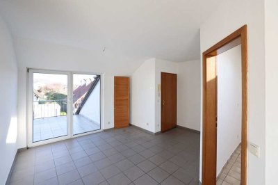 Helle 2-ZKB DG-Wohnung mit 2 Dachterrassen mit Rheinblick und Stellplatz in ruhiger Lage in Brey