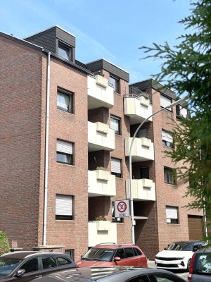 Extravagante 3 Zimmer Dachgeschosswohnung, mit 2 Balkonen in ruhiger, grüner Lage von MG Rheydt