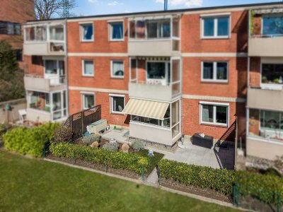 Schöne 4 Zimmer-Wohnung mit Balkon, kleinem Gartenanteil und Stellplatz!