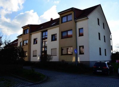 3-Raum Wohnung in Dölbau mit großem Balkon