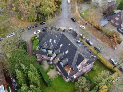 PROVISIONSFREI: Modernisierte Maisonette-Wohnung in zentraler Lage von Wellingsbüttel inkl. TG