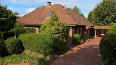 Familienidyll im Grünen - EFH mit Garten, Wassergraben & Sackgassenlage