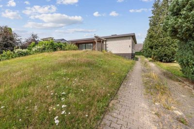 Provisionsfrei – familienfreundlicher Bungalow mit großem Garten und schönem Weitblick