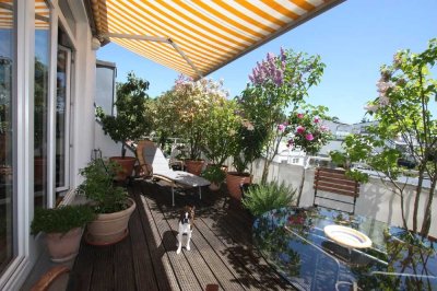 ETW mit Penthouscharakter in sehr guter Lage , als 3-5 Zimmerwohnung gestaltbar.