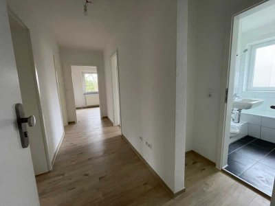 Renovierte 3-Zimmer-Wohnung mit Balkon in Aurich-Sandhorst!