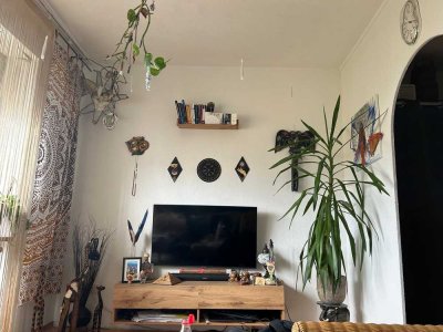 Stilvolle, gepflegte 1-Zimmer-Wohnung mit Balkon