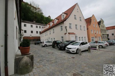 Stadthaus am Nahensteig unterhalb der Burg Trausnitz (ruhige Zentrumslage LA)