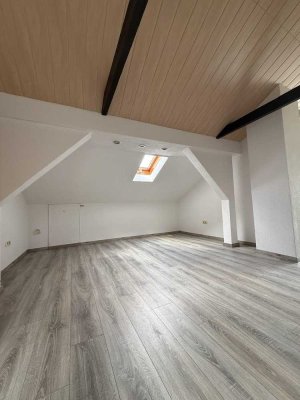 Charmante 3-ZKB mit Garten und Garage in Bad Endbach