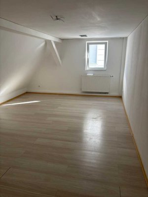 Geräumige Dachgeschosswohnung in Trossingen