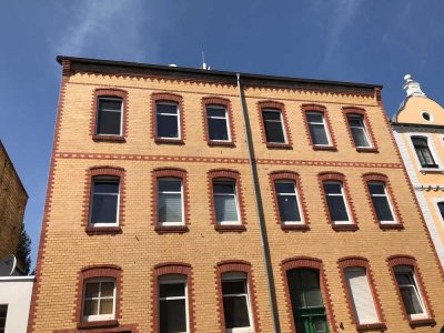 Zwischen Elsteraue und City – Ihr neues Zuhause mit Einbauküche und Grillplatz im Innenhof!