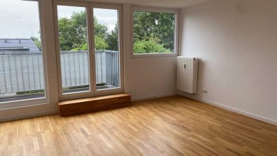 Stilvolle 2-Zimmer-Dachgeschosswohnung mit geh. Innenausstattung und Balkon