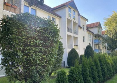 1-Zimmer-Wohnung - Terrasse/Balkon - Pantryküche, Abstellabteil - Stellplatz