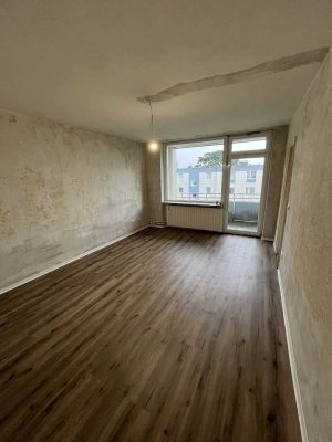Für Heimwerker: Selbst tapezieren und 2 Kaltmieten sparen!