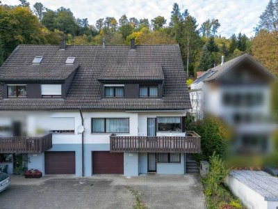 Tolle Doppelhaushälfte  mit ELW - Garten - Terrasse - Balkon - 2 Einbauküchen