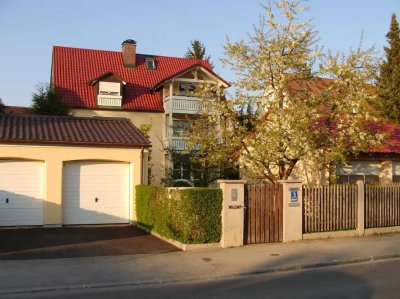 Sonnige 3-Zimmer Dachgeschoßwohnung mit Atelierzimmer