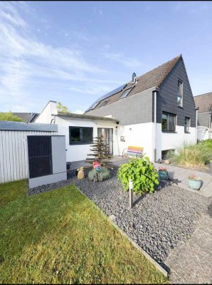 Attraktives, modernisiertes, gehobenes A+ Endreihenhaus in wunderschöner zentraler Lage in SZ Thiede