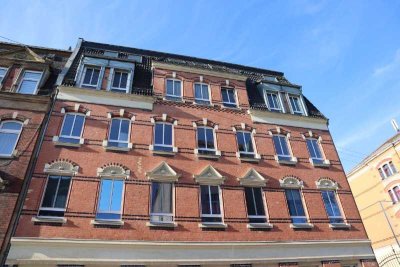 Helle 3-Raum-Wohnung mit EBK !