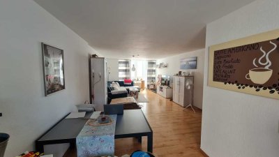 Schöne 2-Zimmer Wohnung mit Dachterrasse