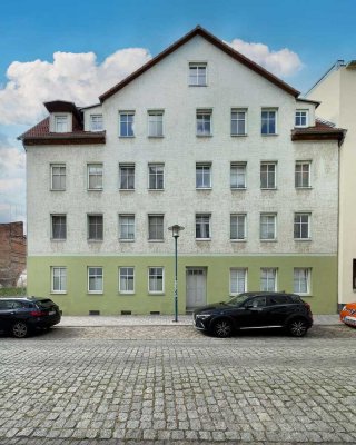 Gepflegte 2-Zimmer-Wohnung mit Einbauküche in ruhigem Bauckauer Hinterhaus