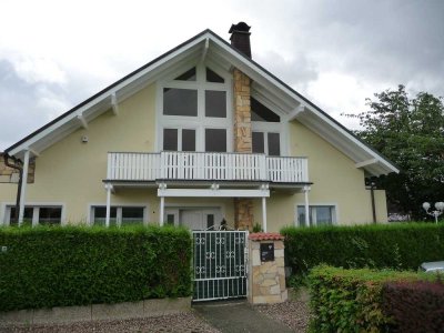 Glück im Doppelpack – Ihr Zweifamilienhaus mit Naherholung im Kölner Süden