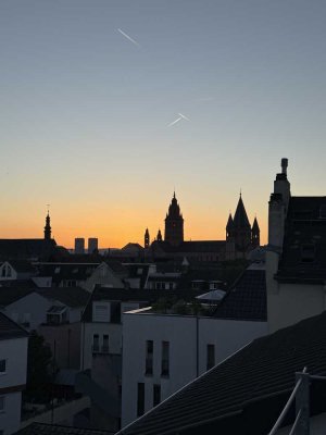 Penthouse in der Altstadt mit Domblick