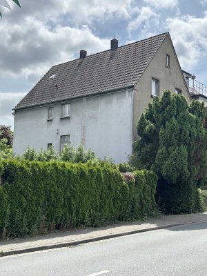 Sanierungsbedürftiges Zweifamilienhaus in Hamm-Berge!