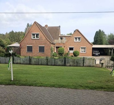 � Ländliche Idylle trifft charmantes Wohnen – 4-Zimmer-Wohnung mit großem Garten in Ganderkesee /